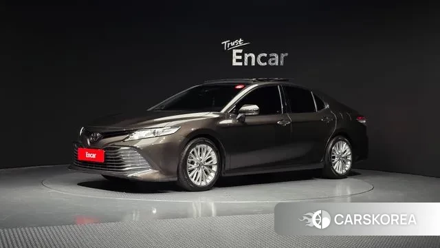 Toyota Camry (XV70) 2018 Коричневый из Кореи