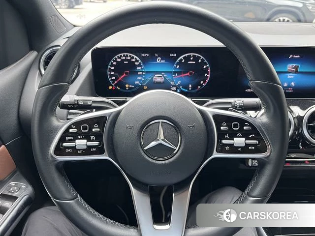 Mercedes-Benz Class B 2021 Темно-серый из Китая