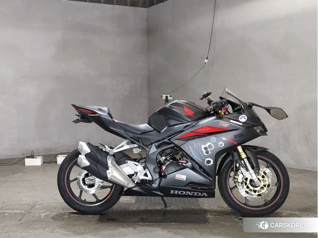 Проданный Honda CBR250RR 2017 из Японии, фото 2