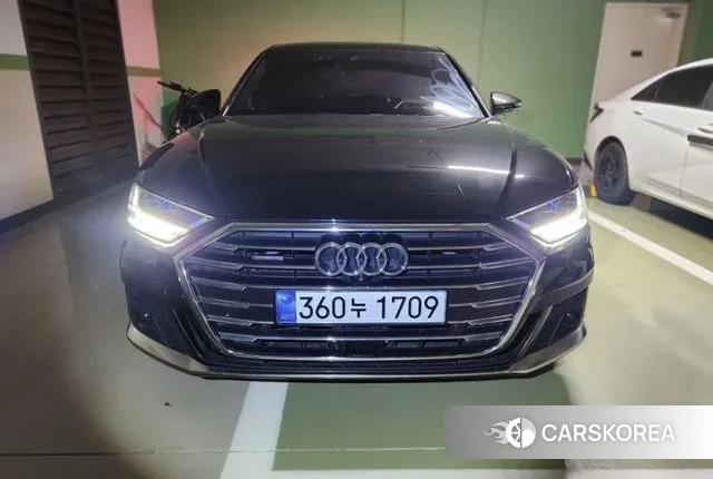 Audi A8 (D5) 2020 Серый из Кореи