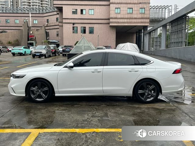 Honda Yingshipai 2023 Белый из Китая