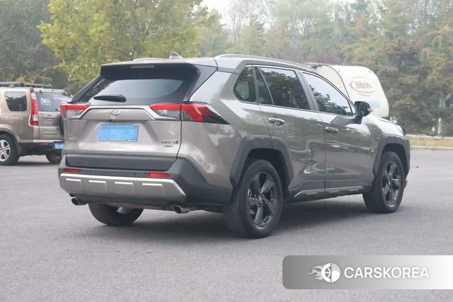 Toyota RAV4 Rongfang 2022 Шампань из Китая