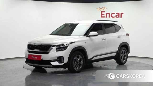 Kia Seltos 2022 Белый из Кореи