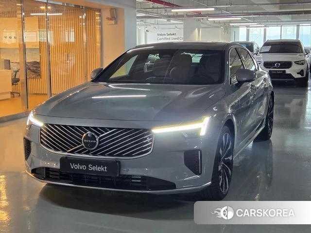 Volvo S90 2026 Серый из Кореи