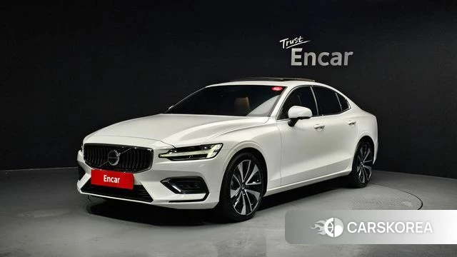 Volvo S60 3rd generation 2024 Белый из Кореи