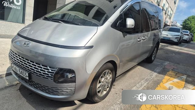 Hyundai Staria 2021 Серебристо-серый из Кореи