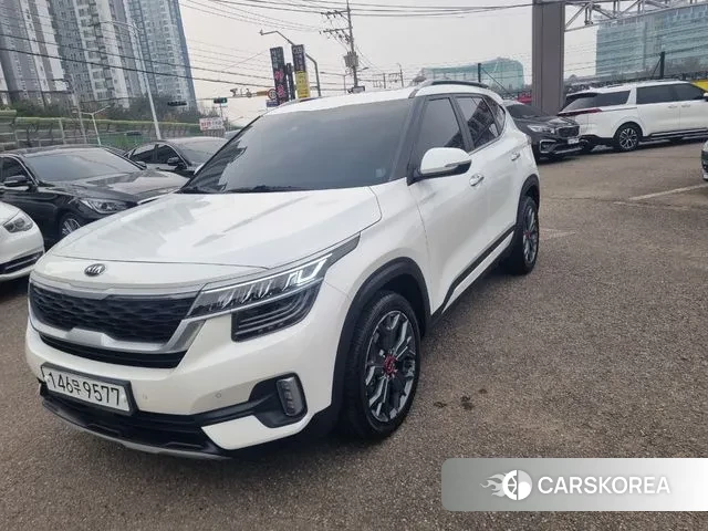 Kia Seltos 2020 Белый из Кореи
