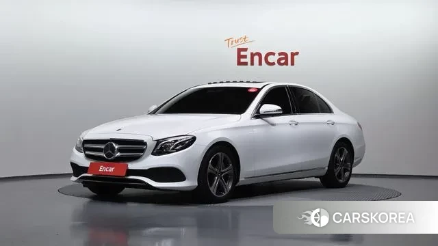 Mercedes-Benz E-Class W213 2019 Белый из Кореи