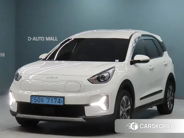 Kia Niro Plus 2022 Белый из Кореи
