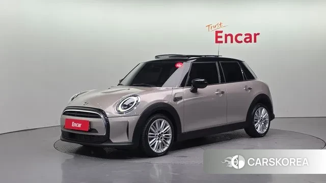 Mini Cooper 2021 Песочный из Кореи