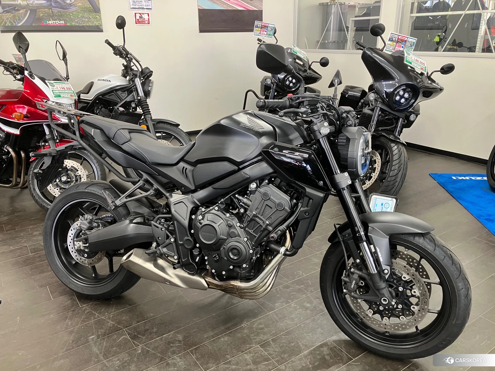 Проданный Honda CB650R 2023 из Японии