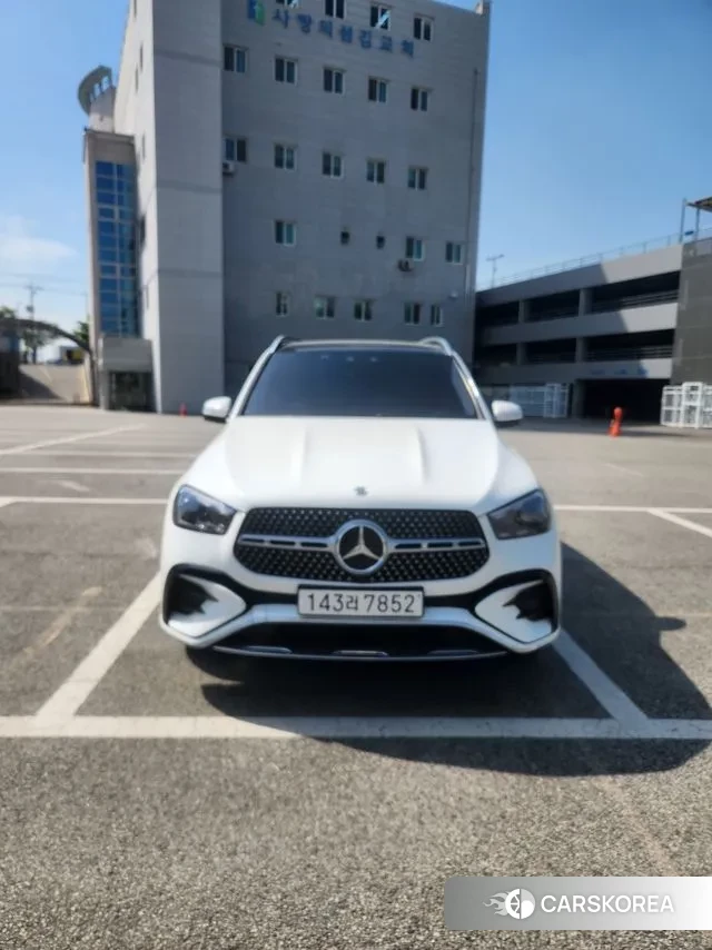Mercedes-Benz GLE-Class W167 2023 Белый из Кореи