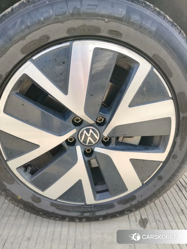 Volkswagen Tanyue 2023 Черный из Китая