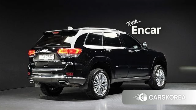 Jeep Grand Cherokee 2018 Черный из Кореи