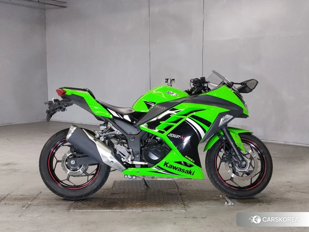 Проданный Kawasaki NINJA 250 2014 из Японии, фото 2