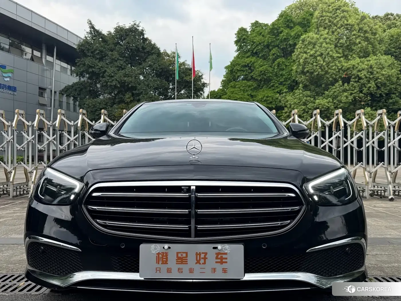 Mercedes-Benz E-Class 2023 Черный из Китая