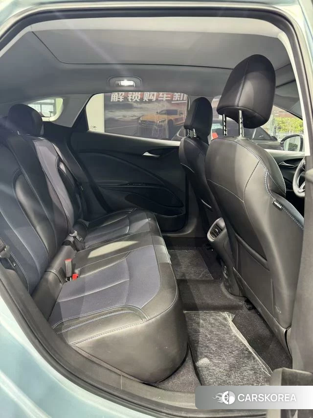 Buick Slightly blue 6 2022 Синий из Китая
