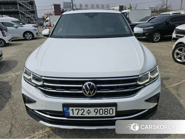 Volkswagen Tiguan second Generation 2021 Белый из Кореи