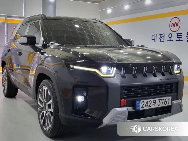 Ssangyong Torres 2023 Черный из Кореи