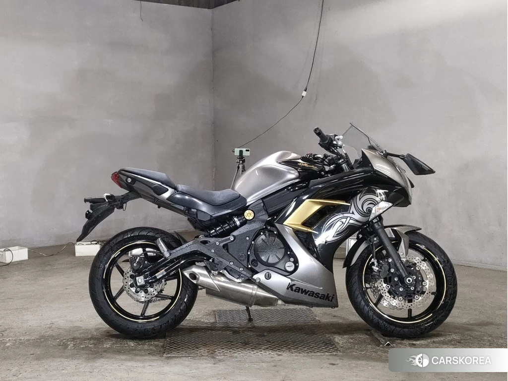 Проданный Kawasaki NINJA 400 2017 из Японии