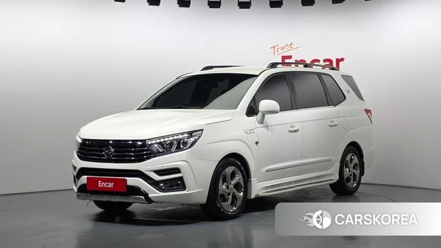 Ssangyong Korando Turismo 2018 Белый из Кореи