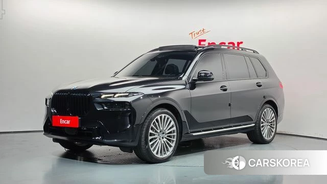 BMW X7 (G07) 2024 Черный из Кореи