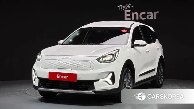 Kia Niro Plus 2022 Белый из Кореи