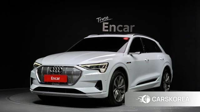 Audi e-Tron 2021 Белый из Кореи