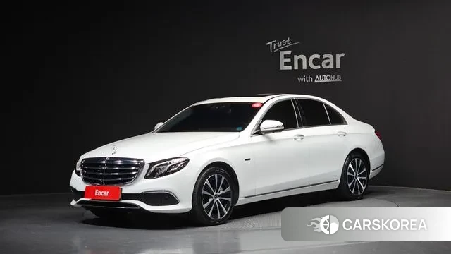 Mercedes-Benz E-Class W213 2020 Белый из Кореи