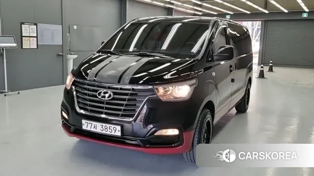 Hyundai The New Grand Starex 2018 Черный двухцветный из Кореи