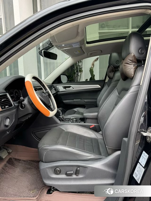 Volkswagen Tourang 2021 Черный из Китая