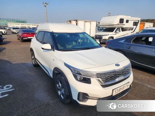 Kia Seltos 2021 Белый из Кореи