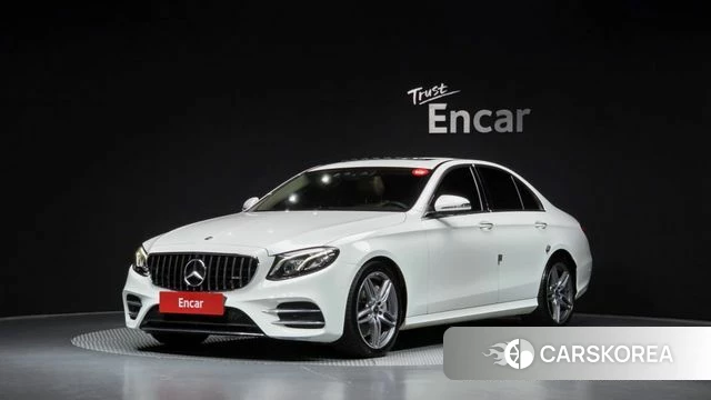 Mercedes-Benz E-Class W213 2018 Белый из Кореи