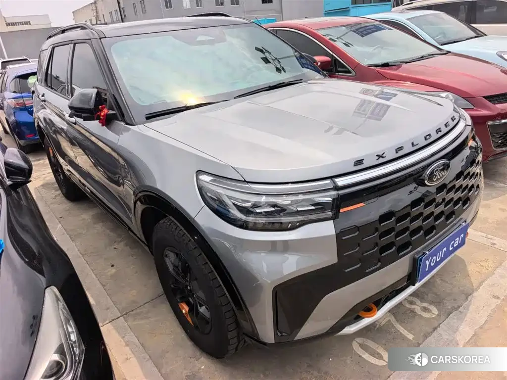 Ford Explorer 2026 Silver/gray из Китая, фото 2
