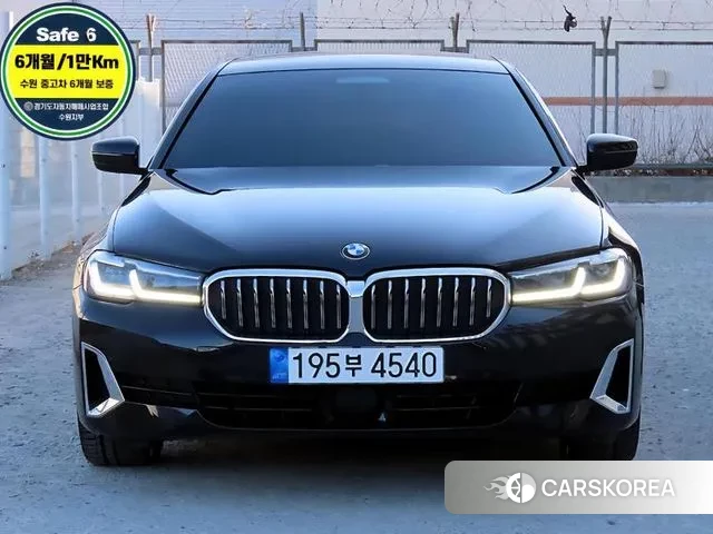 BMW 5 Series (G30) 2022 Черный из Кореи