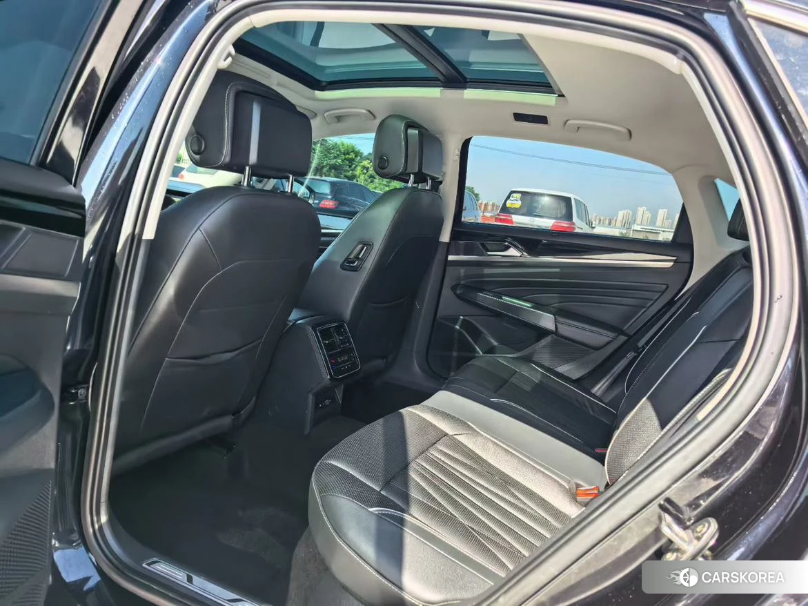 Volkswagen Passat 2022 Черный из Китая