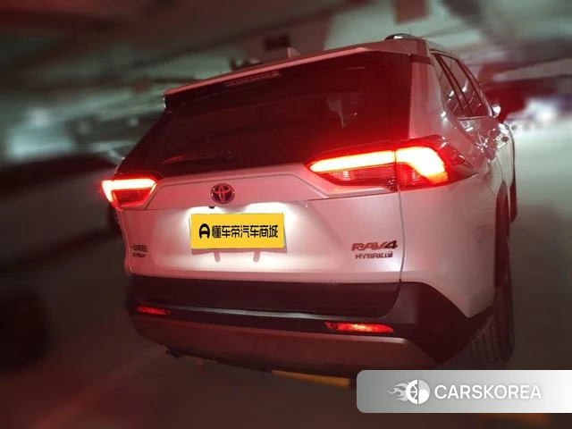 Toyota RAV4 Rongfang 2023 Белый из Китая