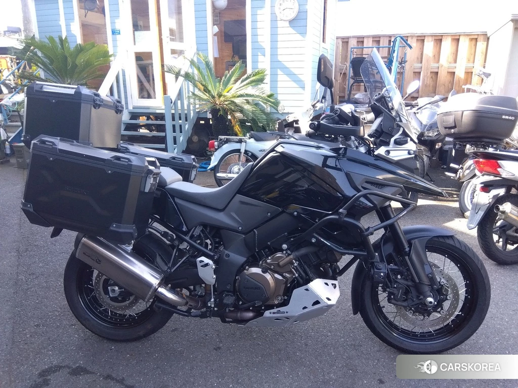 Проданный Suzuki V-STROM 1050XT 2020 из Японии, фото 2