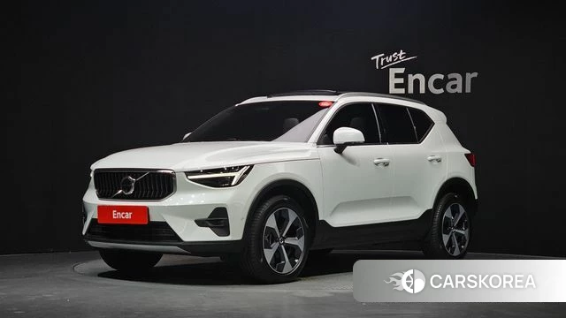 Volvo XC40 2025 Белый из Кореи