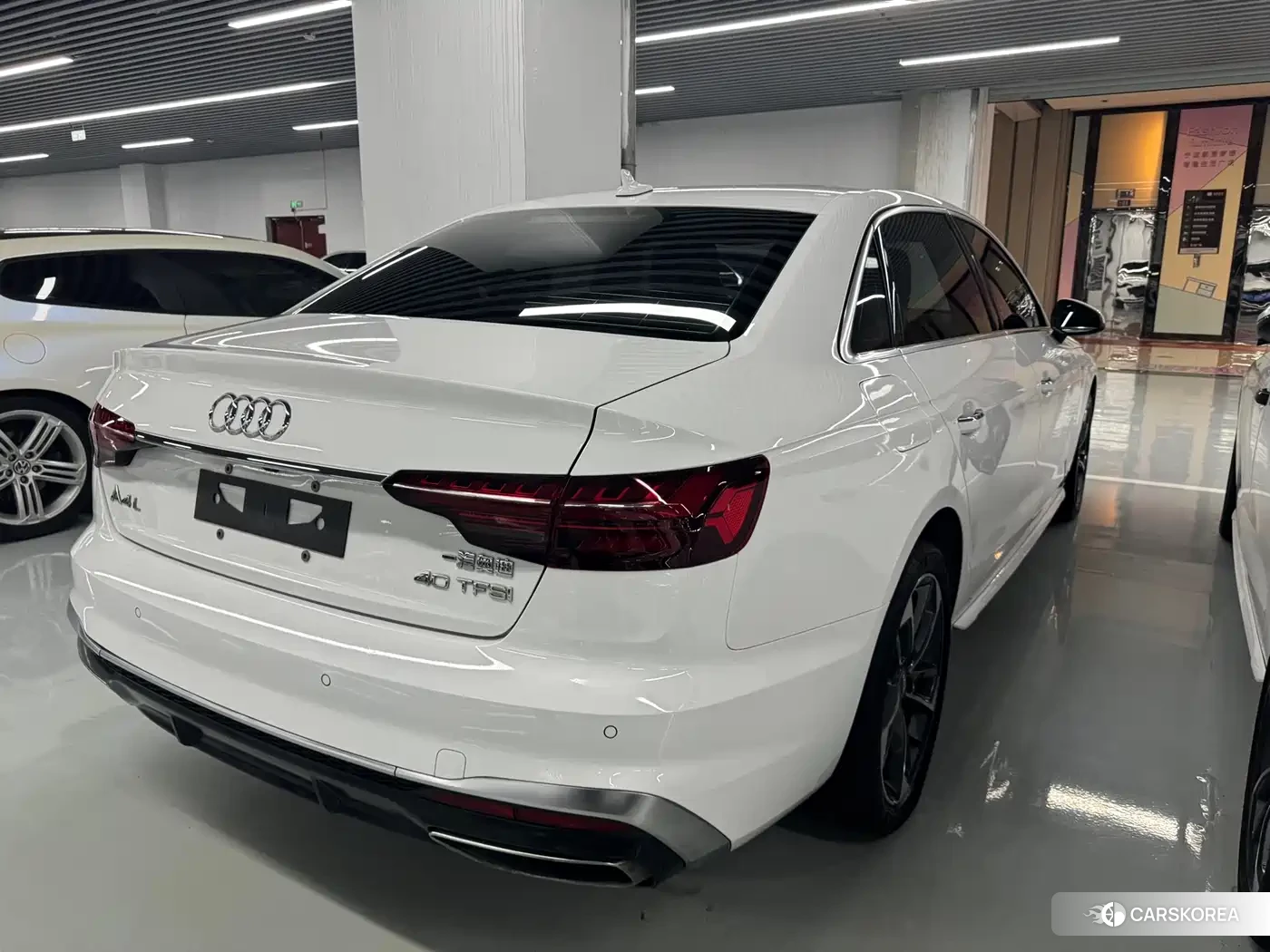 Audi A4L 2021 Белый из Китая