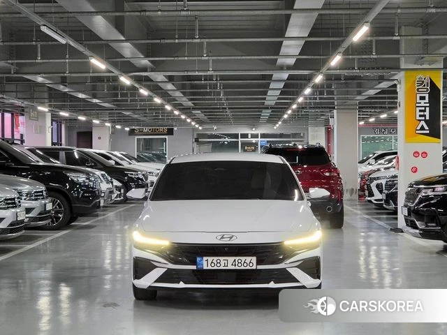 Hyundai The New Avante (CN7) 2023 Белый из Кореи