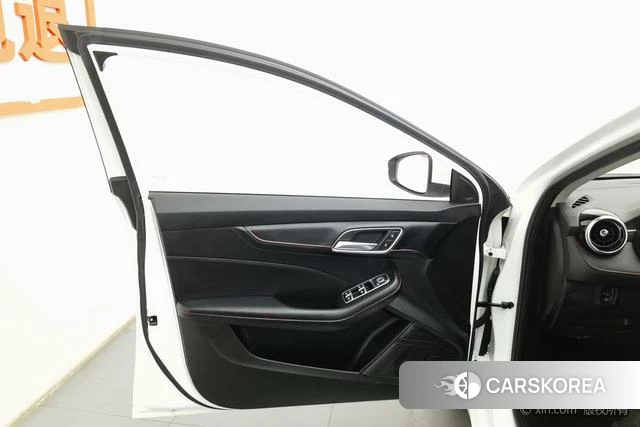 MG MG6 2023 Белый из Китая
