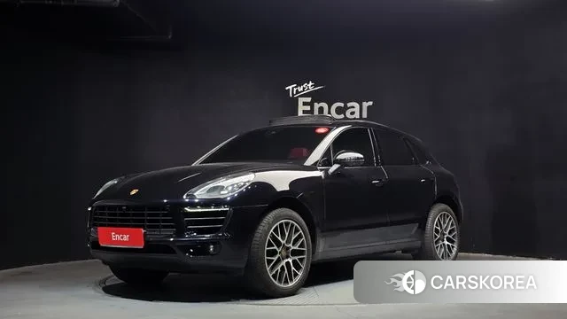 Porsche Macan 2018 Черный из Кореи
