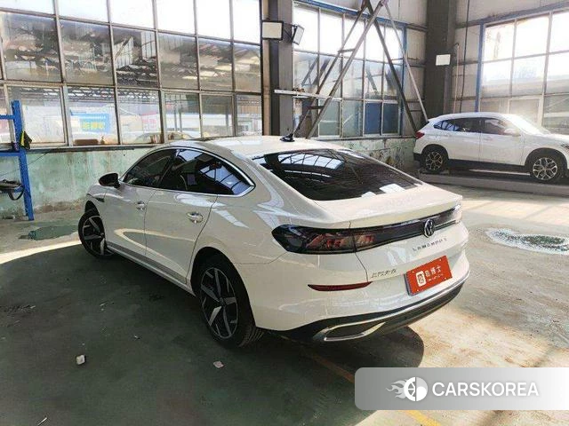 Volkswagen Lingdu 2023 Белый из Китая