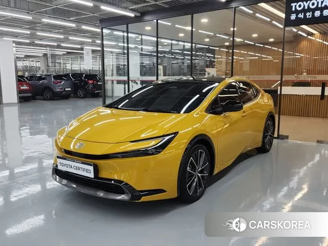 Toyota Prius 5th Generation 2024 Желтый из Кореи