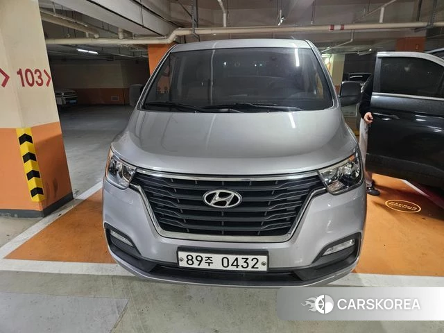 Hyundai The New Grand Starex 2019 Серебряный из Кореи