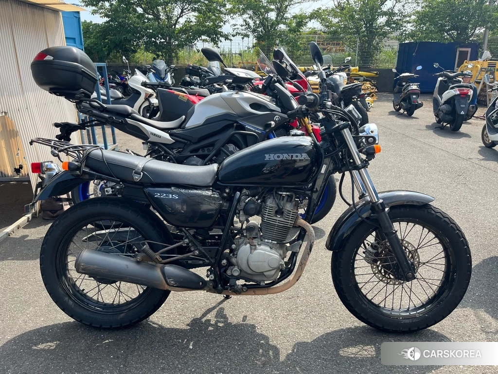 Проданный Honda CB223S 2011 из Японии