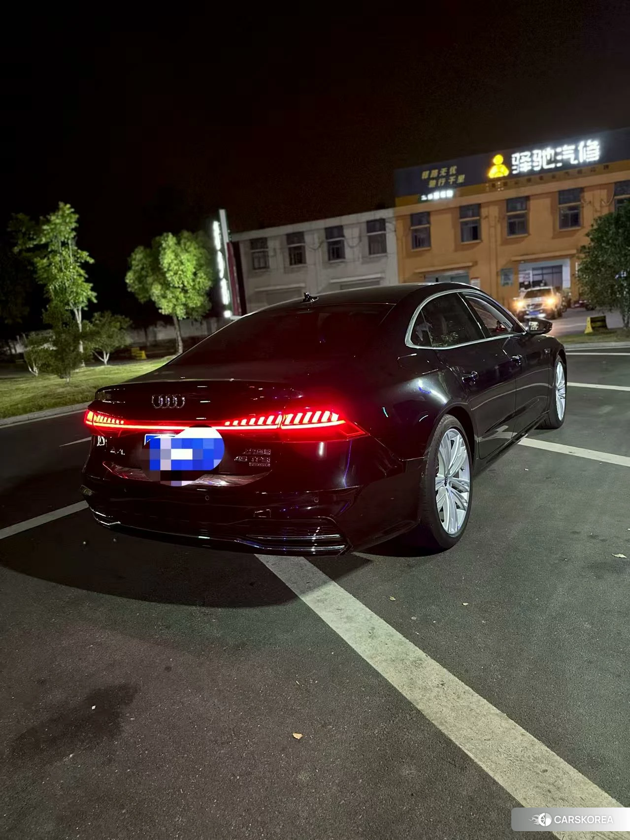 Audi A7L 2024 Черный из Китая