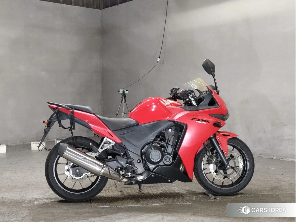 Проданный Honda CBR400R 2015 из Японии