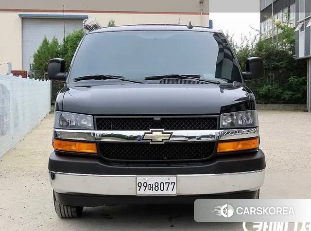 Chevrolet Express Van 2018 Черный из Кореи